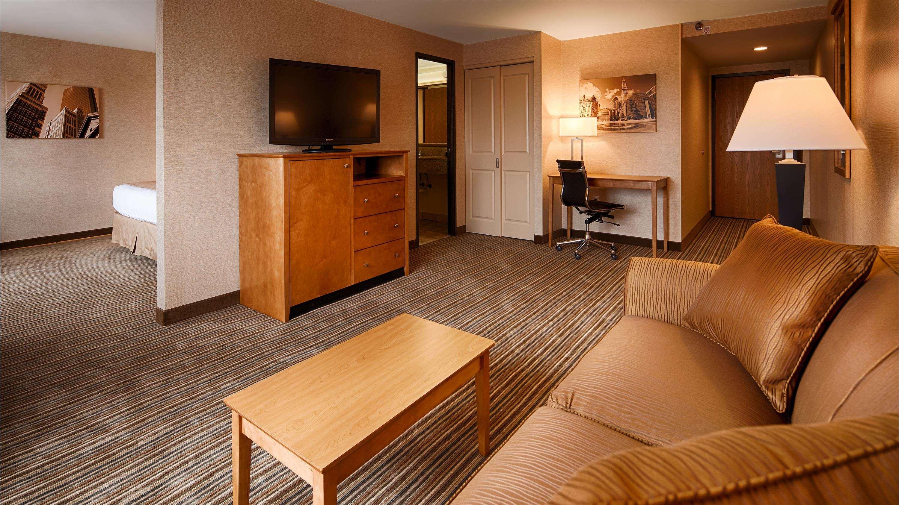Best Western Royal Plaza Hotel And Trade Center Marlborough Eksteriør bilde